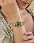 Avyara Kundan Bangle