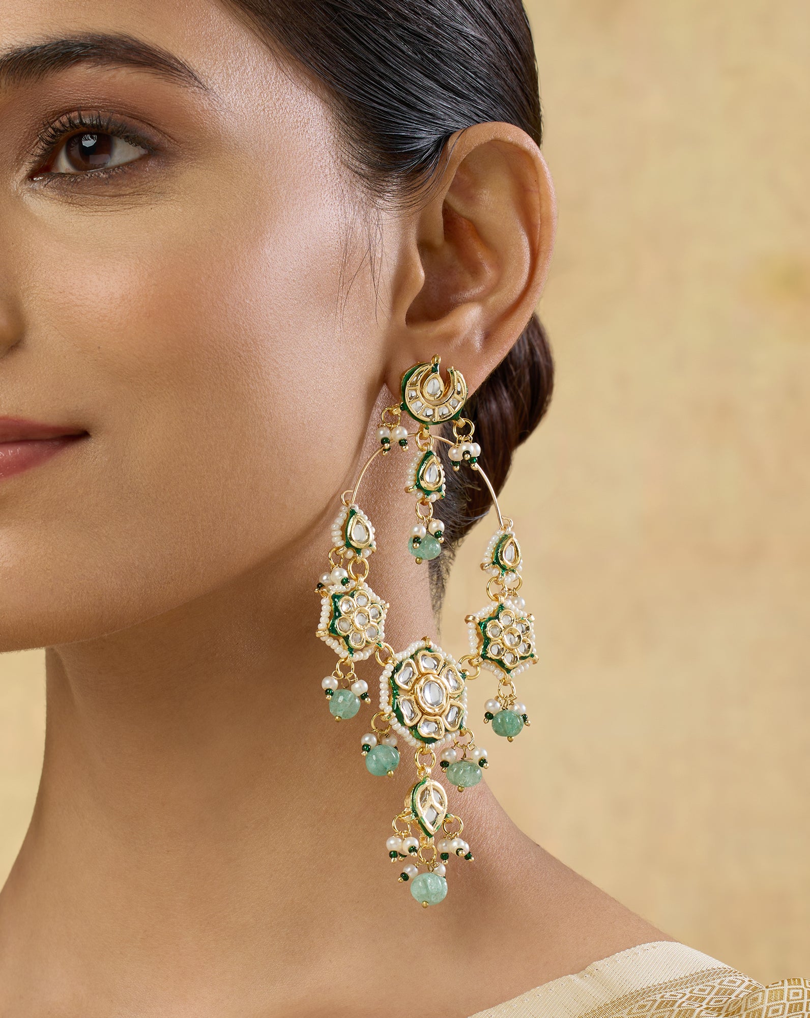 Arza Kundan Chaandbaalis