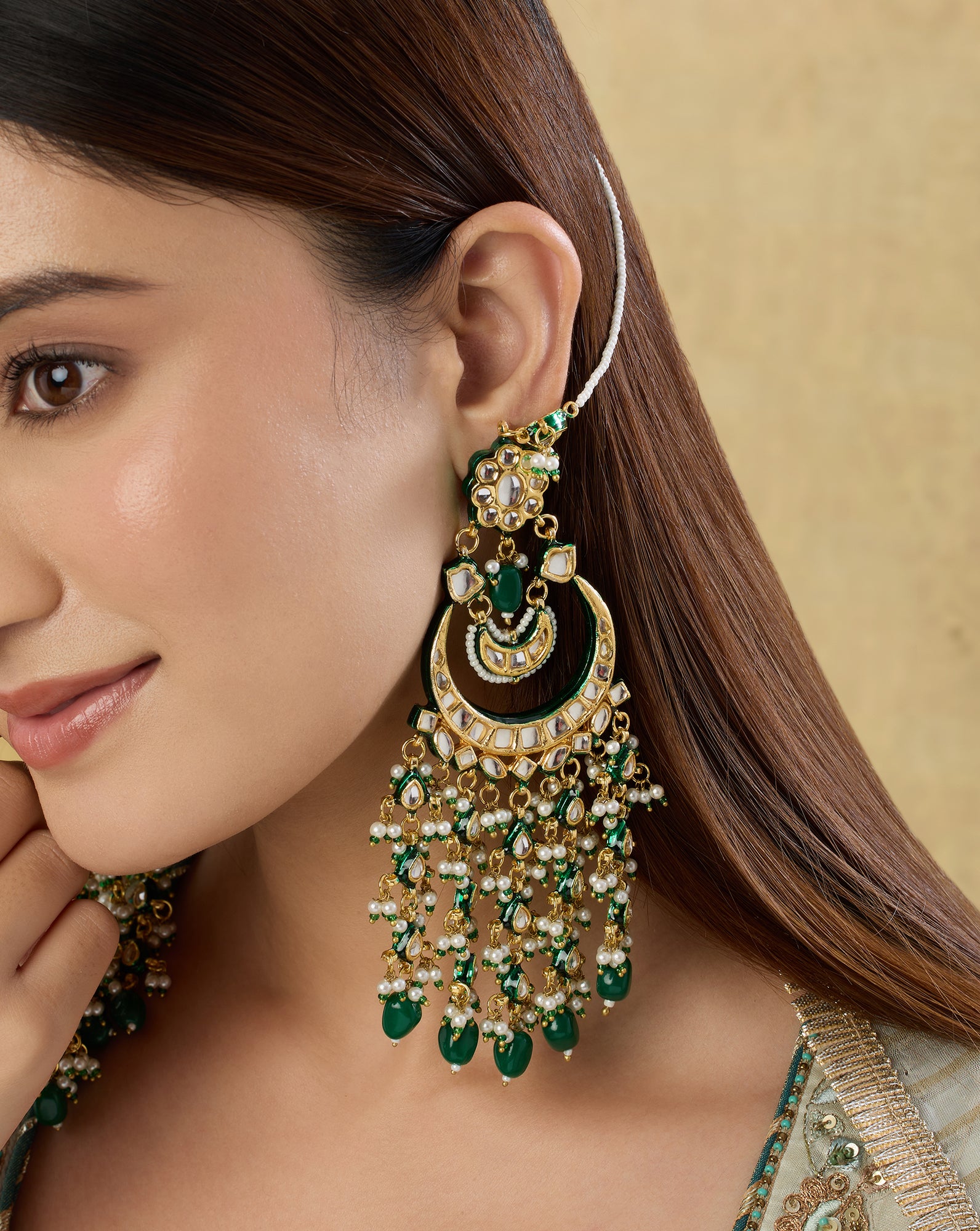 Aarvika Kundan Chaandbaalis