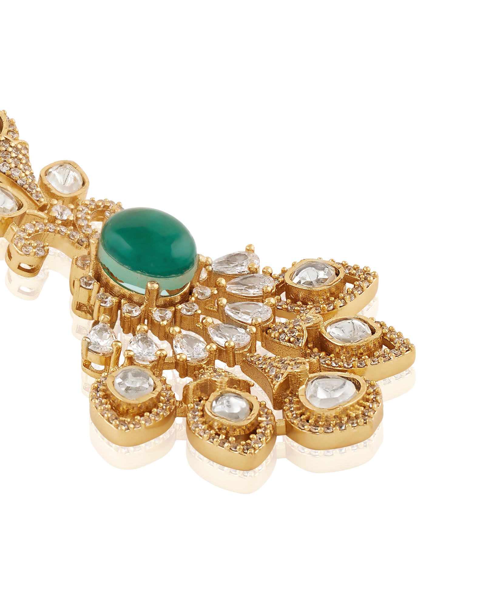 Mahirah Kundan Danglers