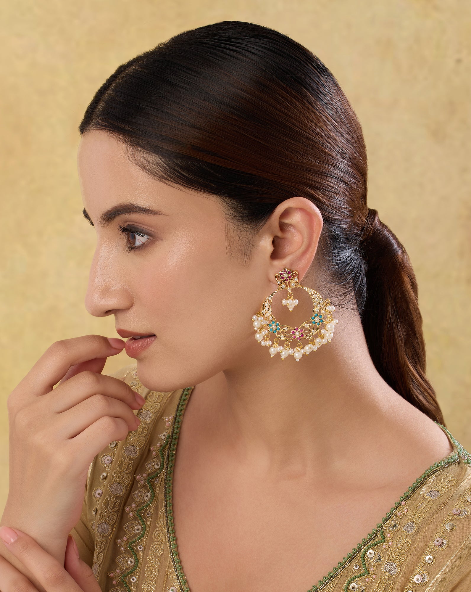 Pavini Jadau Chaandbaalis