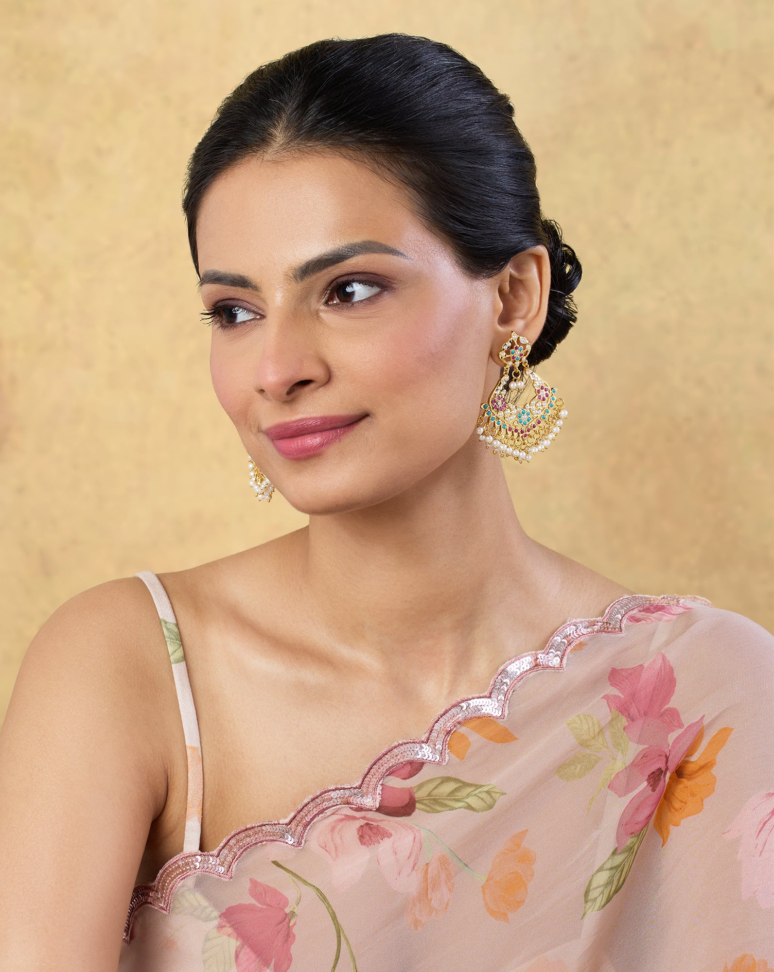 Isyraa Jadau Chaandbaalis