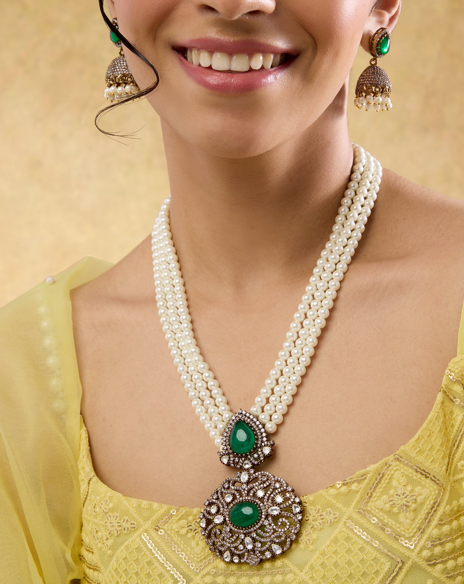 Lumba Kundan Necklace Set