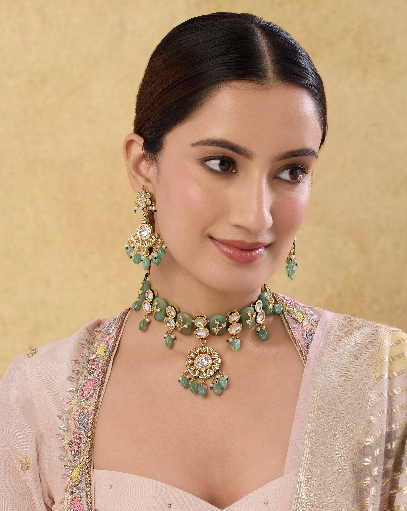 Anvika Kundan Necklace Set