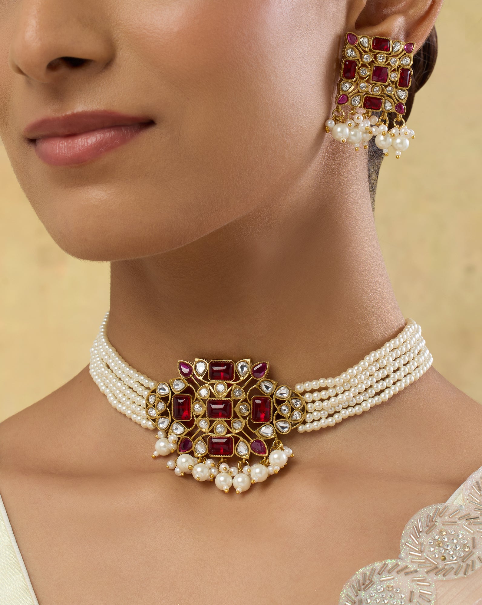 Tavishi Kundan Choker Necklace Set