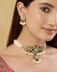 Avanya Kundan Choker Necklace Set