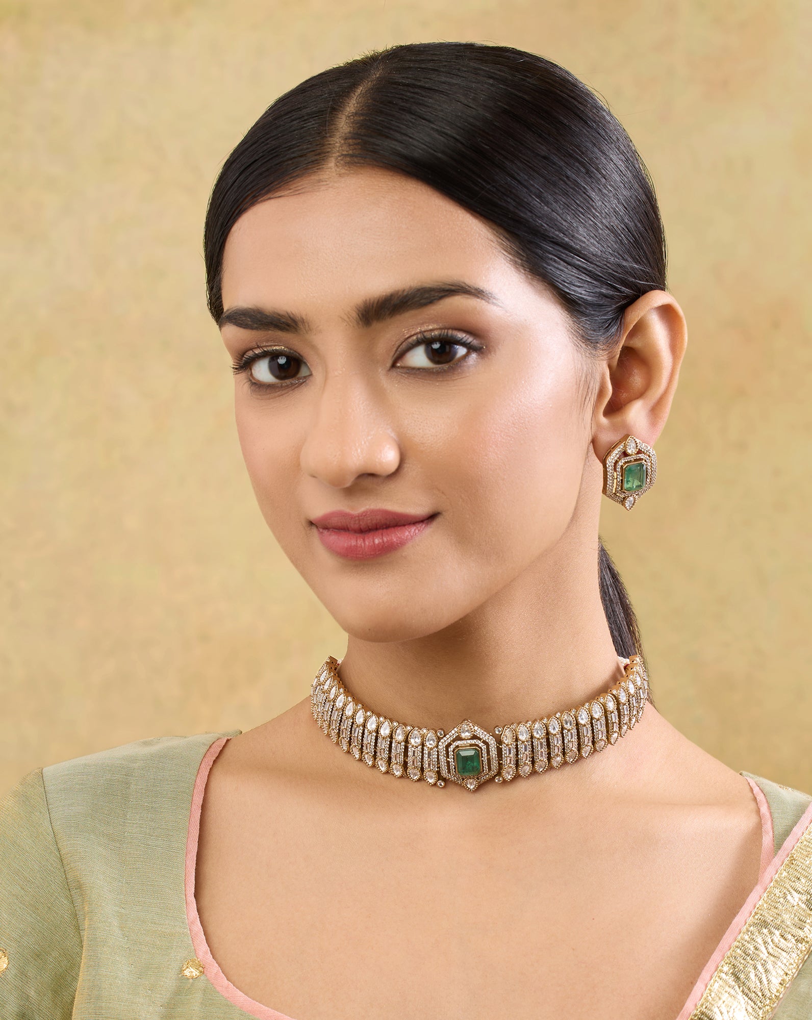 Saisha Kundan Necklace Set