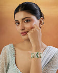 Emerald Pearl Jadau Gold Bracelet