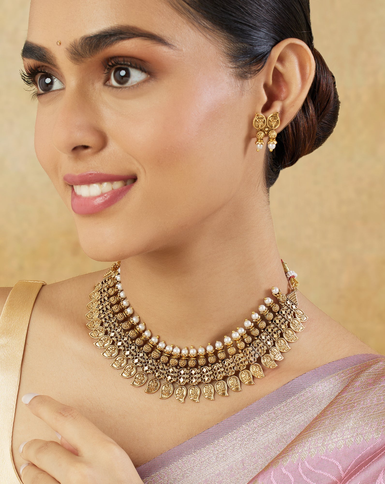 Pearl Temple Gold Necklace Set