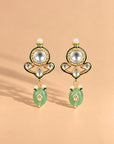 Kundan Pearl Collar Necklace Set