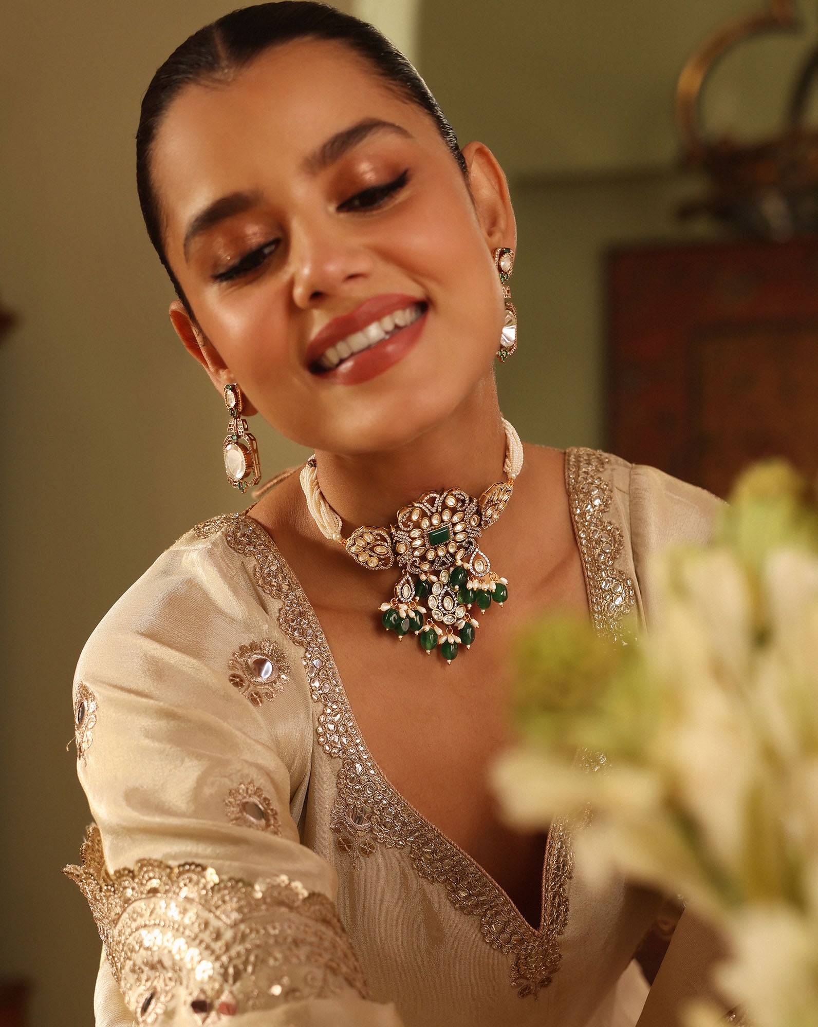 Kundan Gold Short Necklace Set